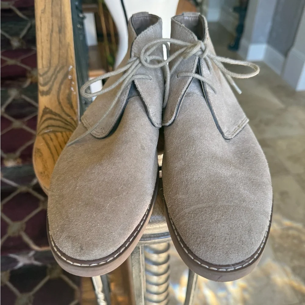 Banana Republic Men's Suede Desert Chukka Boots Sand 1 Tan Size 10